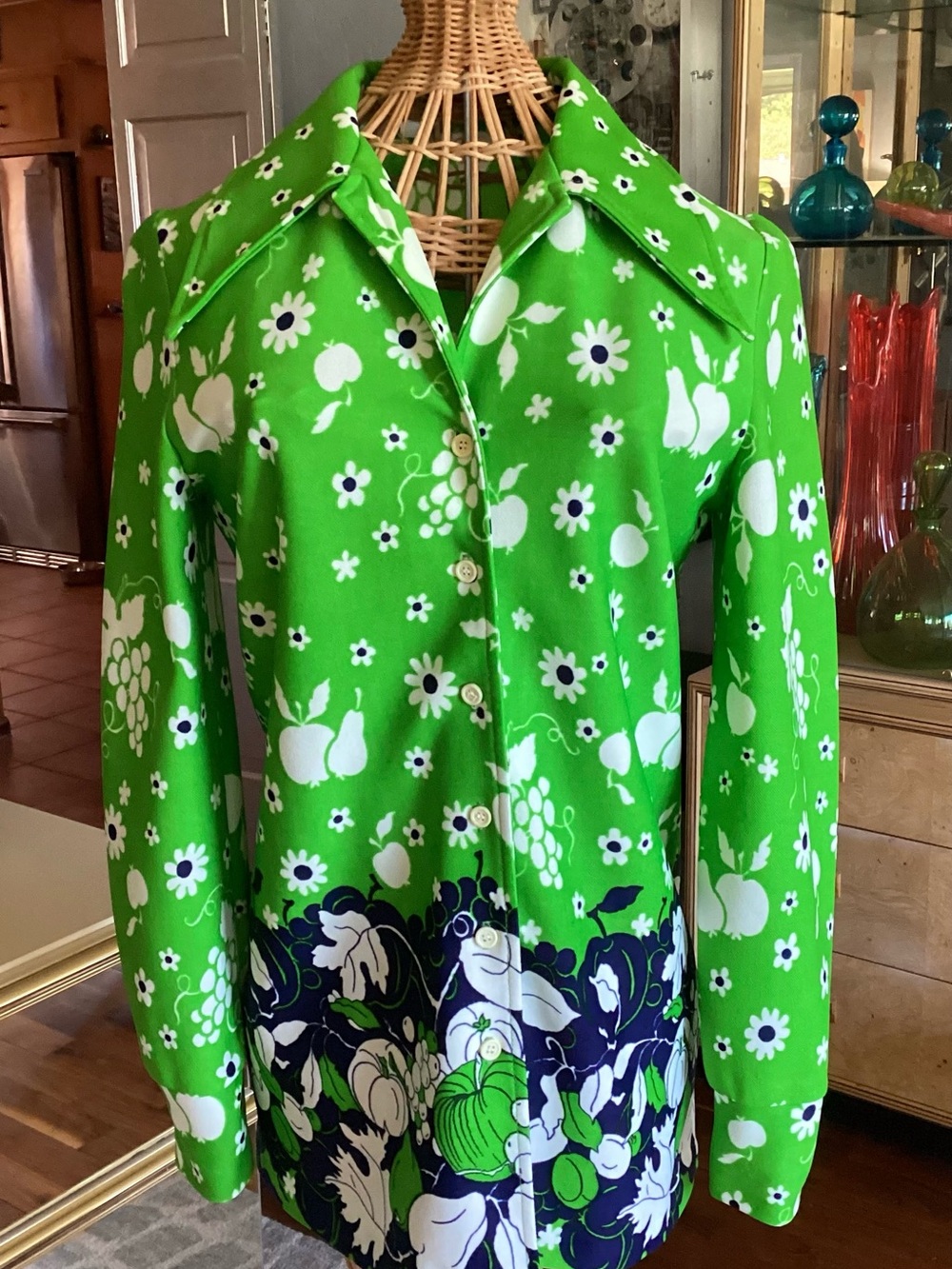 Vintage 70’s Russ Lime Green Floral Button-Up Shirt Butterfly Collar